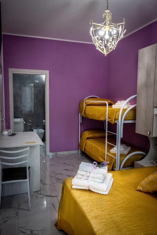 Bed and Breakfast Le Colonne Racale Esterno foto