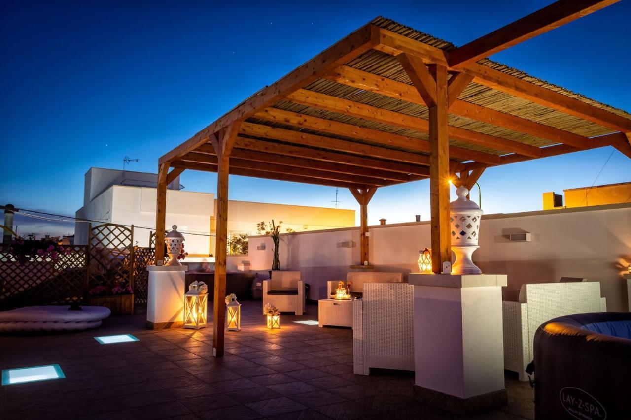 Bed and Breakfast Le Colonne Racale Esterno foto